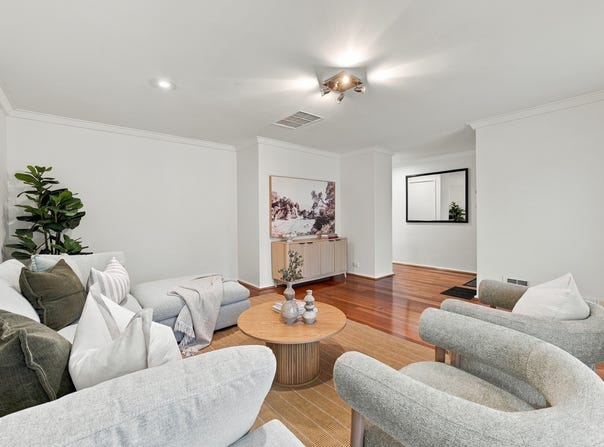 6 Captain Court, Heathridge, WA 6027