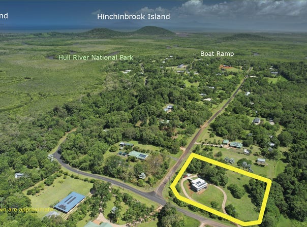 21 LINDSAY ROAD, Carmoo, Qld 4852