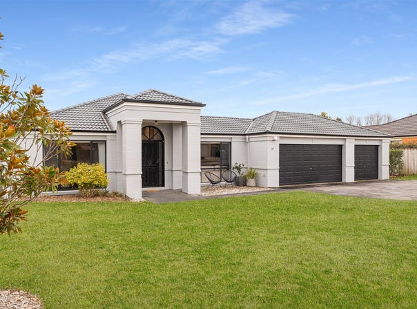 36 Westbrook Crescent, Bowral, NSW 2576
