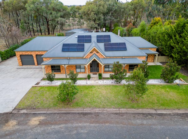 6 Kelly Place, Thurgoona, NSW 2640