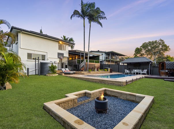19 Mitchell Avenue, Molendinar, Qld 4214