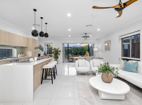 37 Beauchamp Drive, The Ponds, NSW 2769