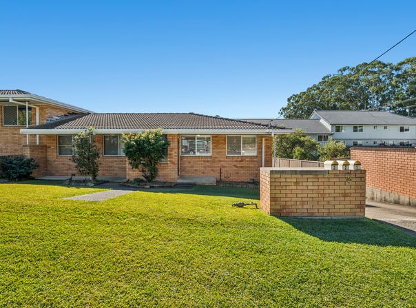 1/2 Toormina Place, Coffs Harbour, NSW 2450