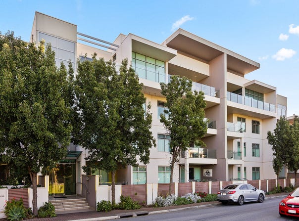 24/1 Burt Avenue, Findon, SA 5023