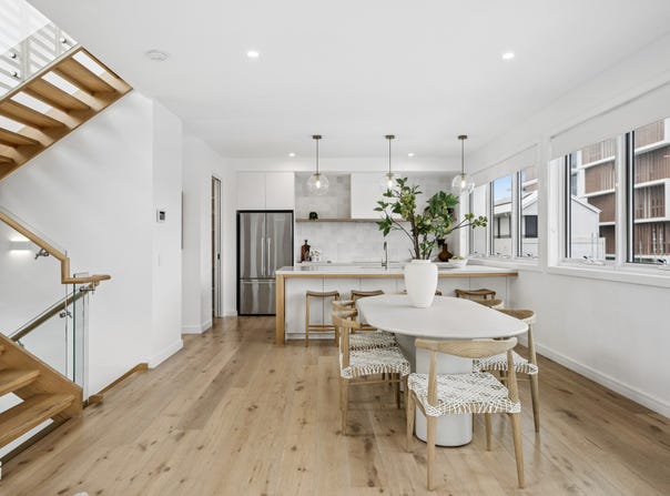 1/1431 Gold Coast Highway, Palm Beach, Qld 4221