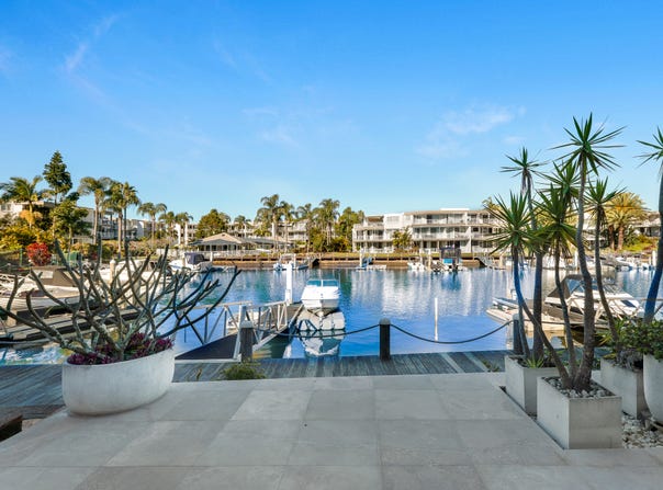 12/3 Lee Road, Runaway Bay, Qld 4216