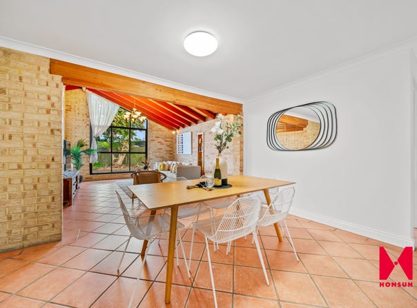20 Chifley Place, Huntingdale, WA 6110