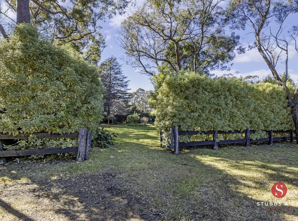 84 Genevieve Road, Bullaburra, NSW 2784