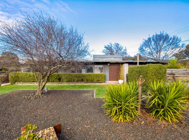 30 Dalley Crescent, Latham, ACT 2615