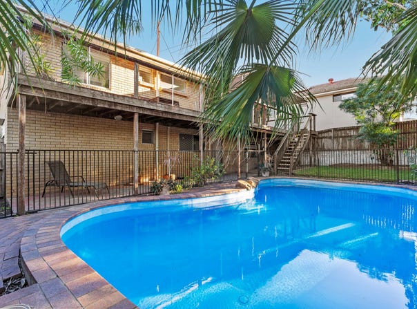 10 Bluebell Street, Mansfield, Qld 4122