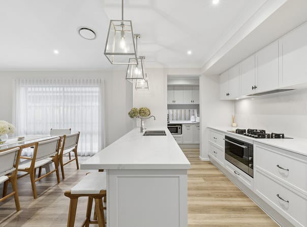 53 Pleasant Circuit, Gledswood Hills, NSW 2557