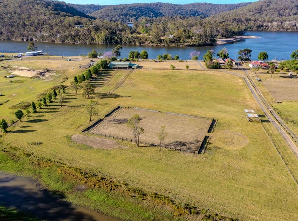 825 River Road, Lower Portland, NSW 2756