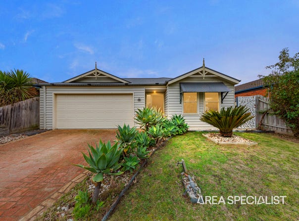 10 Samchelle Place, Pakenham, Vic 3810