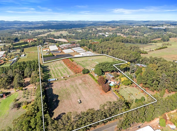 46 Parker Road, Silvan, Vic 3795