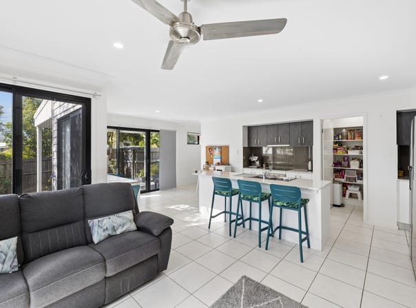 1/16 Nickel Street, Pimpama, Qld 4209