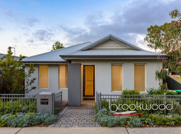 2/13 Craig Street, Mundaring, WA 6073