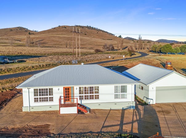 2 Fergus Street, Bredbo, NSW 2626