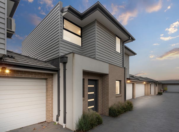 2/10 Murphy Street, Altona North, Vic 3025