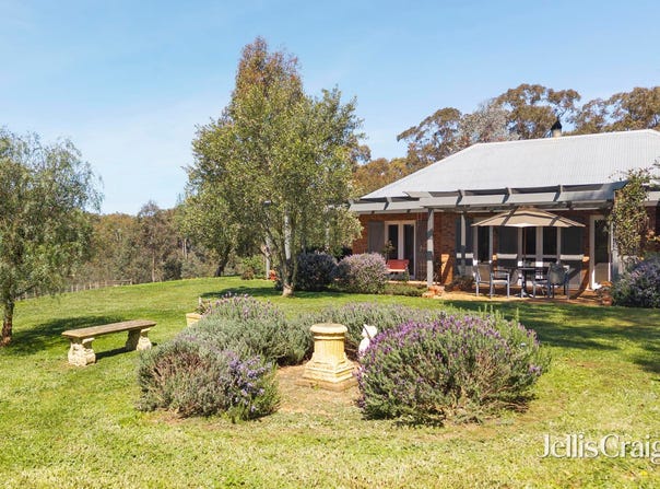 213 Mia Mia Road, Newstead, Vic 3462