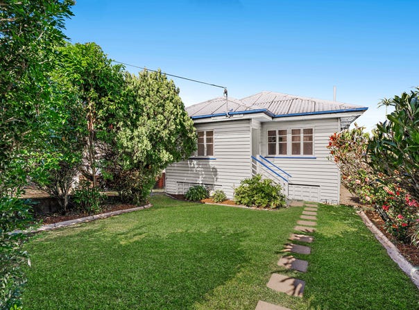 31 Ernest Street, Manly, Qld 4179