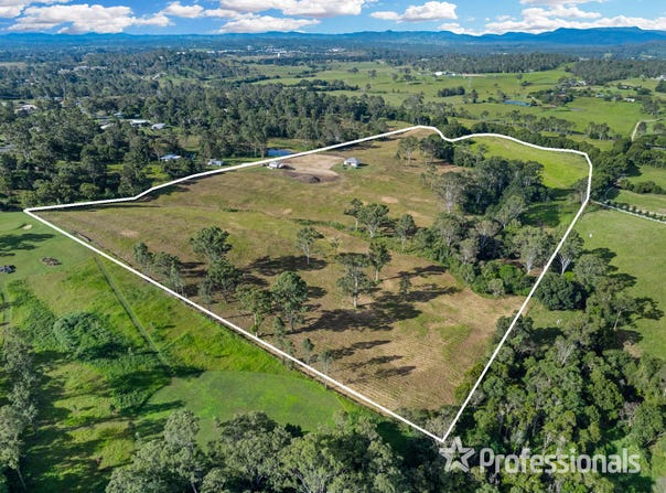 98 McIntosh Creek Road, Jones Hill, Qld 4570