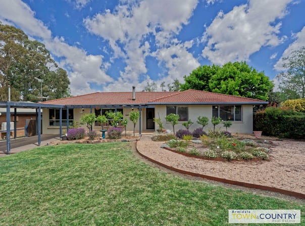 54 Murray Avenue, Armidale, NSW 2350