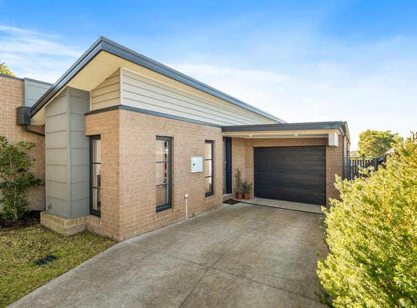 2B Regent Street, Belmont, Vic 3216