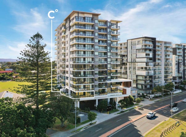 303/372-374 Marine Parade, Labrador, Qld 4215