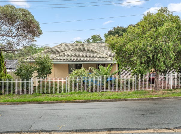 4 Nottingham Crescent, Valley View, SA 5093