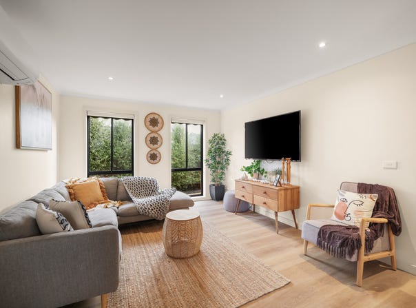 4/2 Grandview Grove, Cowes, Vic 3922