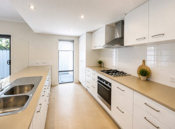 6 Kitson Turn, Clarkson, WA 6030