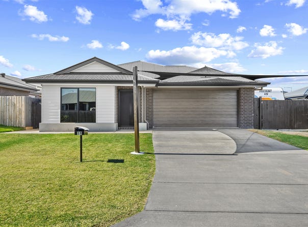 19 Mulberry Circuit, Gleneagle, Qld 4285