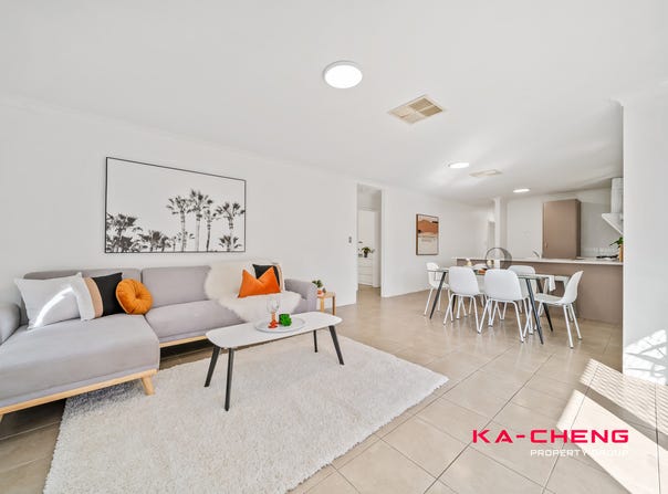 2/98 Gabriel Street, Cloverdale, WA 6105