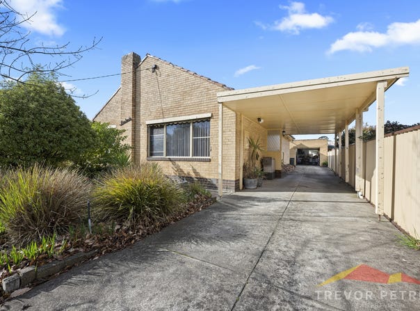 13 Vale Street, Alfredton, Vic 3350