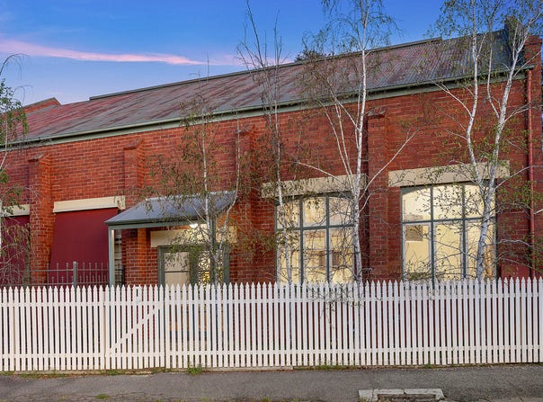 3 Hoskins Street, Quarry Hill, Vic 3550
