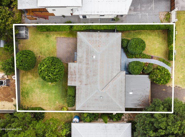 8 Barrymount Crescent, Mount Lofty, Qld 4350