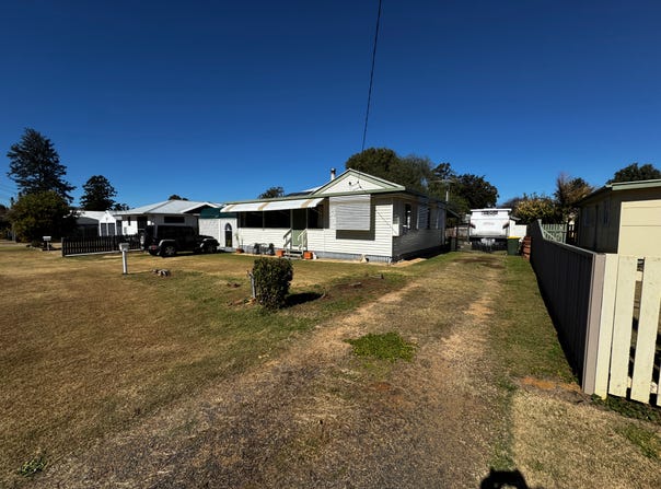 17 James Street, Kingaroy, Qld 4610