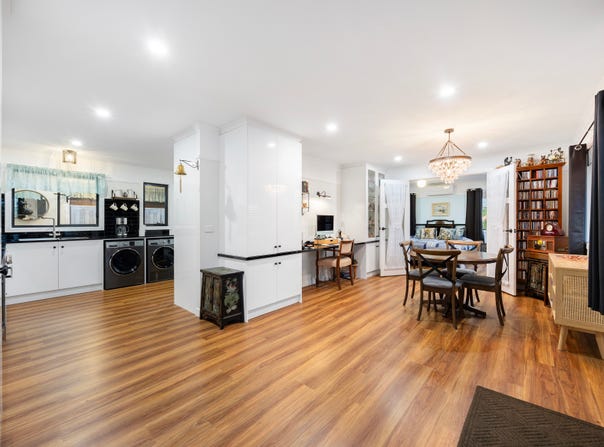 1 School Avenue, Newhaven, Vic 3925