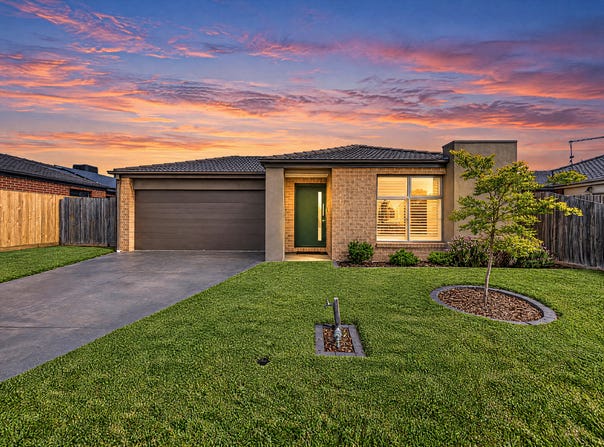 16 Shakespeare Court, Drouin, Vic 3818
