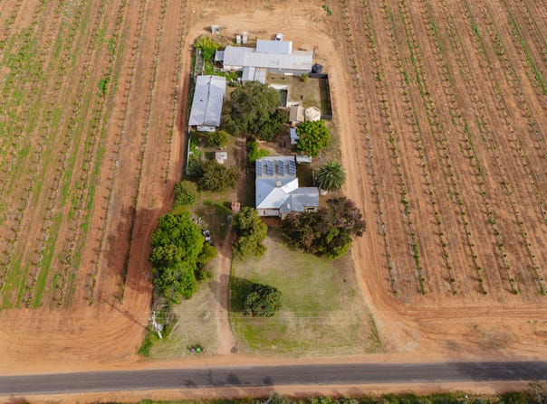 80 Tulloch Road, Red Cliffs, Vic 3496