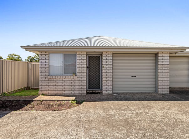 2/7 Costello Street, Harlaxton, Qld 4350