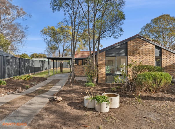 5 Griffith Place, Kambah, ACT 2902