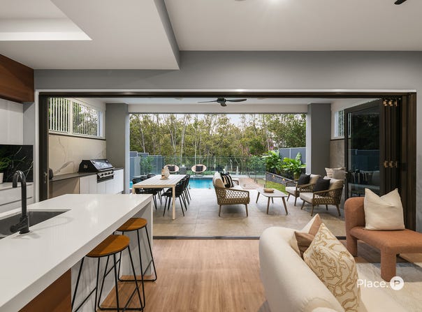 47 Gillan Street, Norman Park, Qld 4170