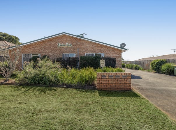 1/5 Danica Court, Kearneys Spring, Qld 4350
