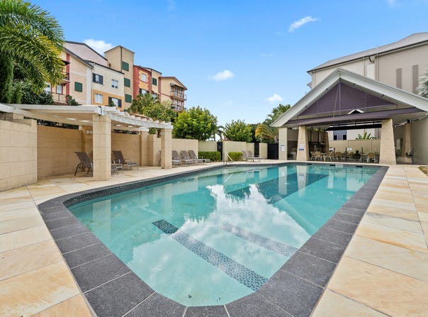 3066 Quay South Drive, Carrara, Qld 4211
