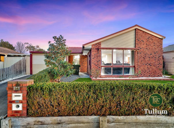 16 Brentwood Drive, Cranbourne North, Vic 3977