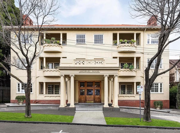 2/237-239 Domain Road, South Yarra, Vic 3141
