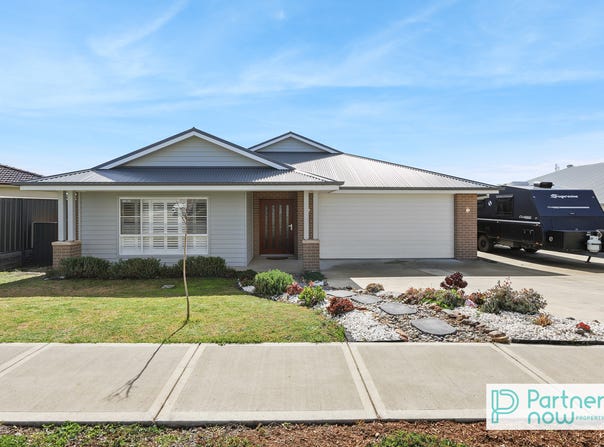 16 Evesham Circuit, Tamworth, NSW 2340