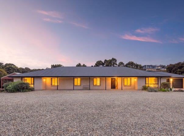 38 Henderson Road, Victor Harbor, SA 5211