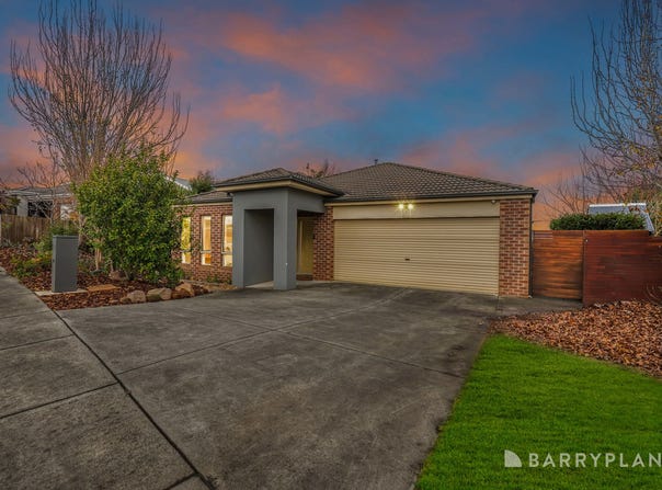 28 Davey Drive, Drouin, Vic 3818